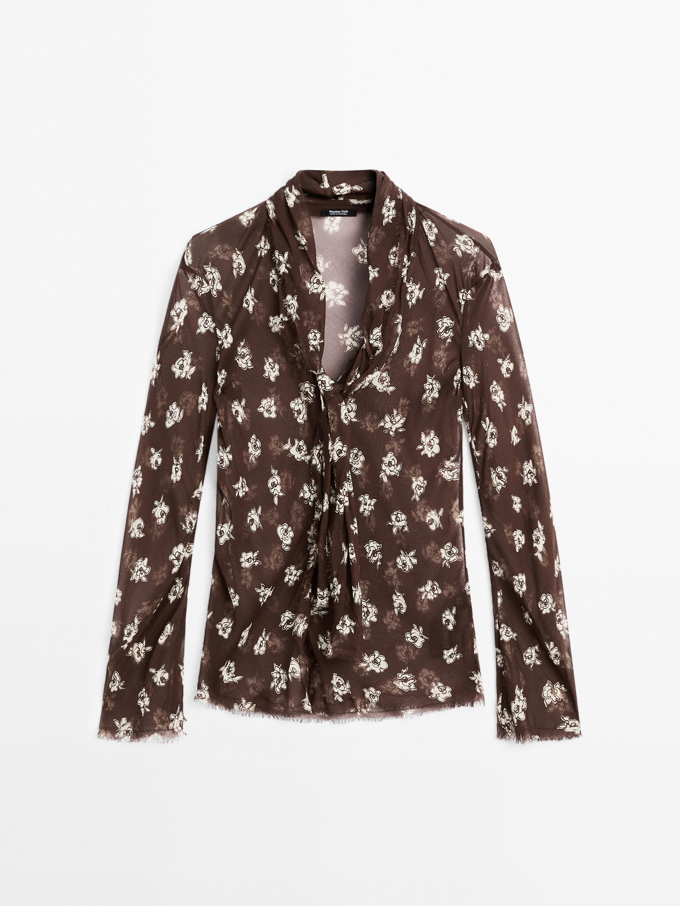 Flowing shirt with scarf collar